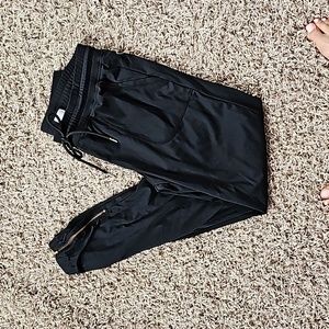Zyia - Everywhere Zipper Joggers